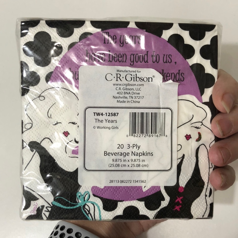 💄FREE💄Fun Party Napkins - Picture 2 of 5